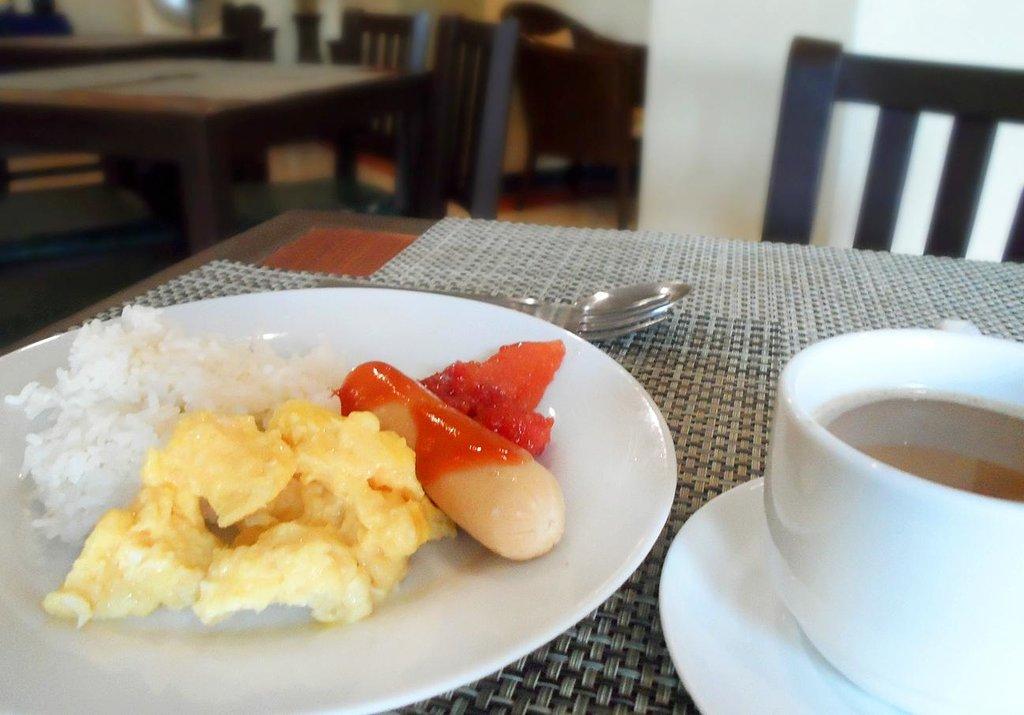 Microtel By Wyndham Tarlac Ngoại thất bức ảnh