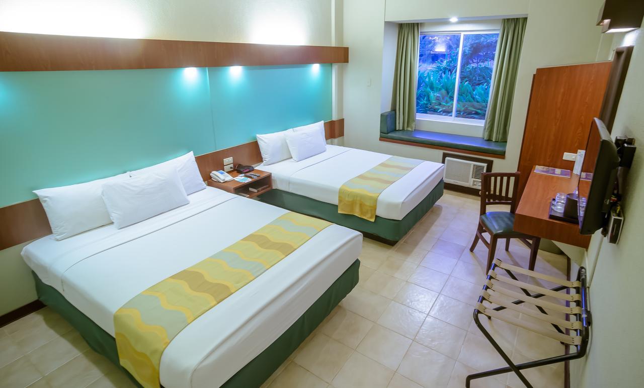 Microtel By Wyndham Tarlac Ngoại thất bức ảnh